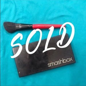 *SOLD* Smashbox Contour Pallet